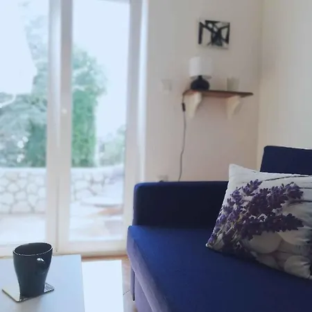 In With Two-bedrooms 2
