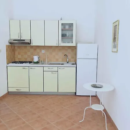 In With Two-bedrooms 2 Apartment Mandre