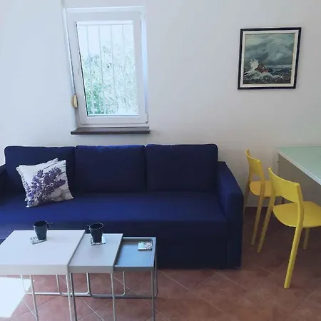 In With Two-bedrooms 2 Apartment